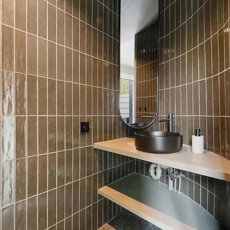 Modern & Spacious House With Wellness * Kortrijk